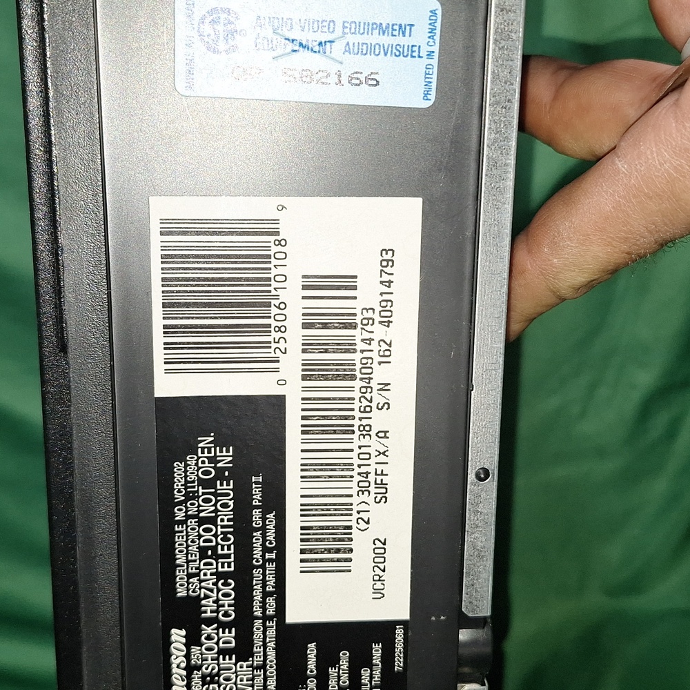 Emerson VCR With Remote In Good Condition Untested - Picture 7 of 10